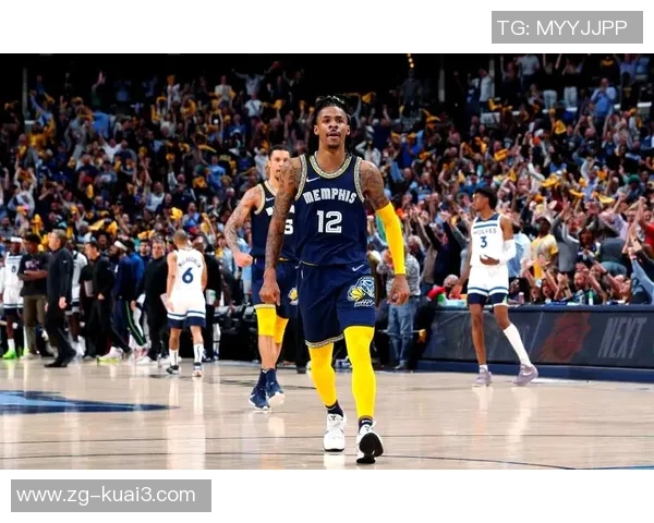 2015年NBA季后赛灰熊与勇士激战回顾与精彩瞬间分析